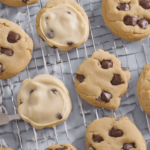 découvrez comment préparer facilement des cookies gourmands et moelleux en suivant quelques étapes simples. une recette délicieuse à réaliser chez soi pour se régaler en toute simplicité.